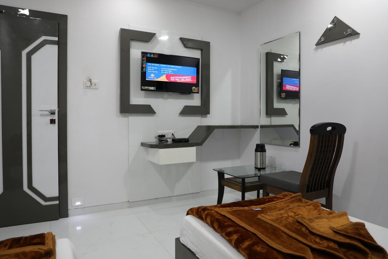 Hotel Pearl Navi Mumbai Dış mekan fotoğraf
