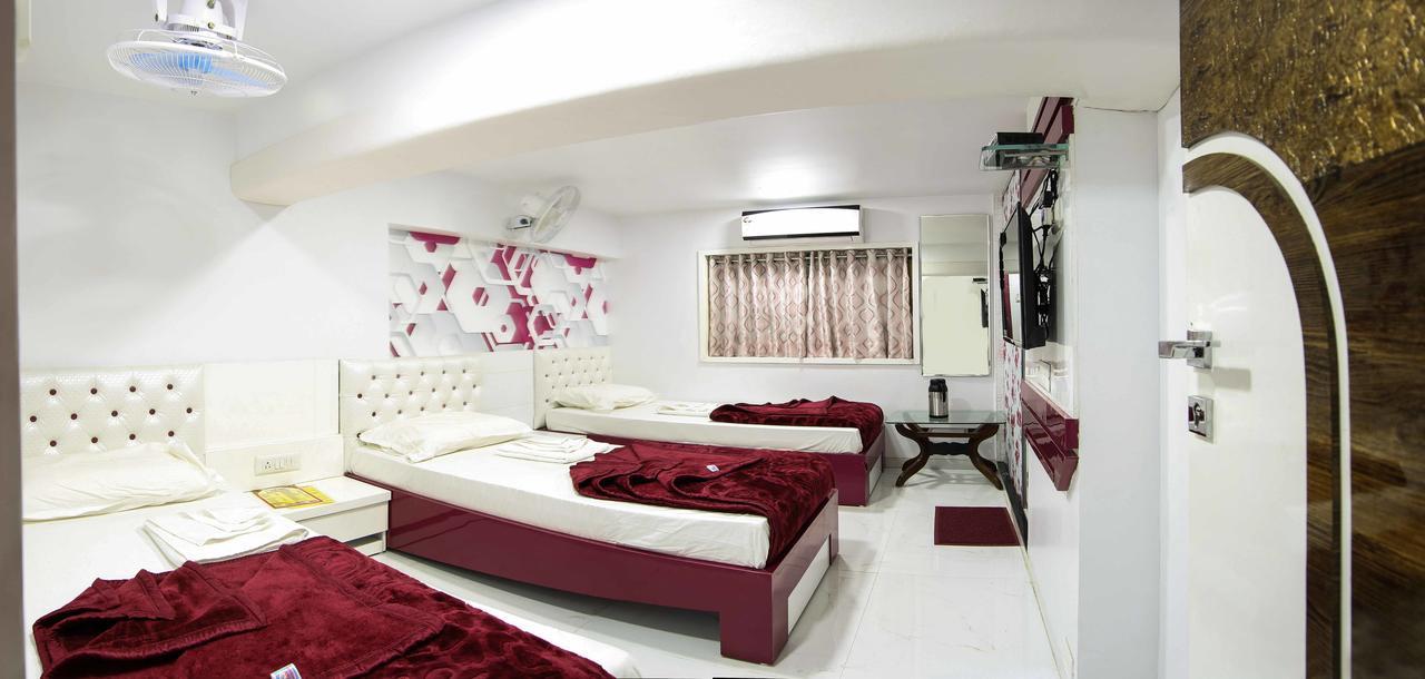 Hotel Pearl Navi Mumbai Oda fotoğraf